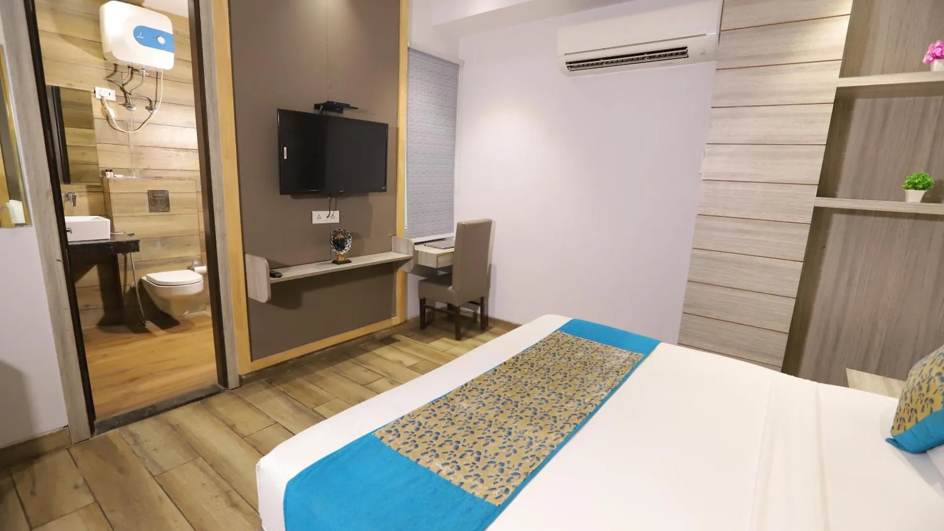 Kelvish Hotel-Delhi Igi Airport New Delhi