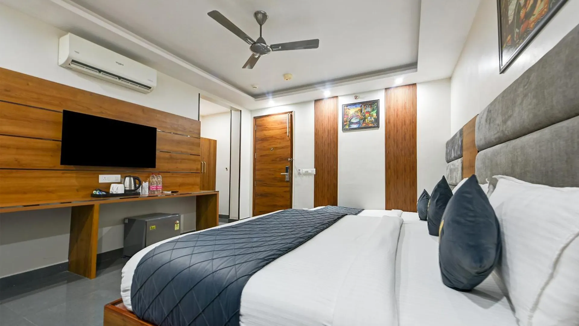 Kelvish Hotel-Delhi Igi Airport New Delhi
